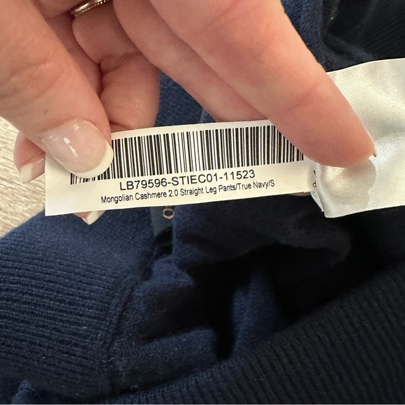 Quince Womens 100% Mongolian Cashmere 2.0 Straight Leg Pants True Navy Sz S NWOT - Picture 8 of 10